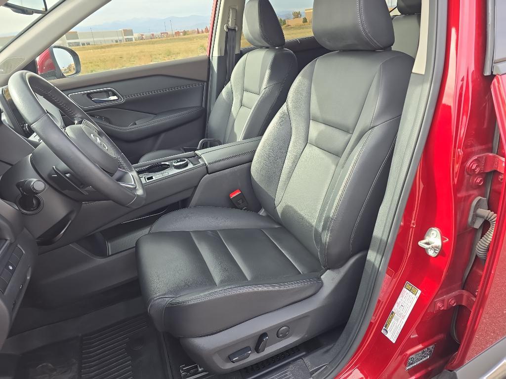 used 2021 Nissan Rogue car, priced at $25,447