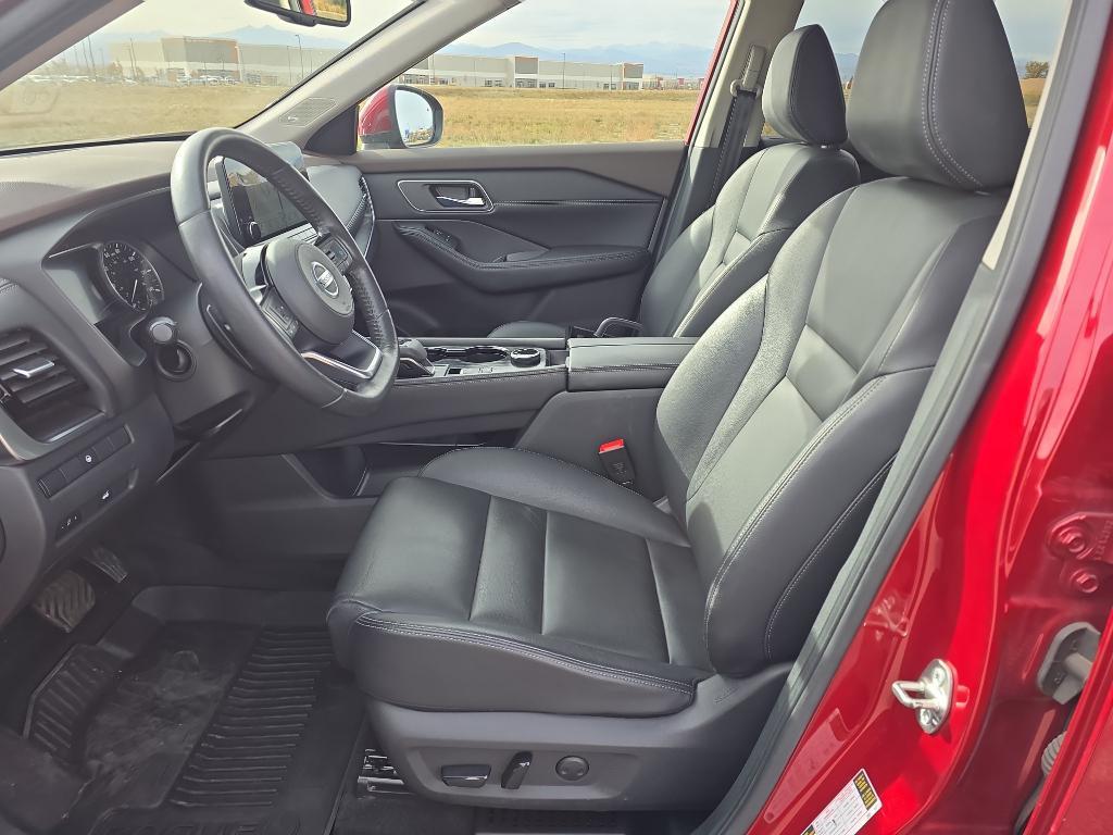 used 2021 Nissan Rogue car, priced at $25,447