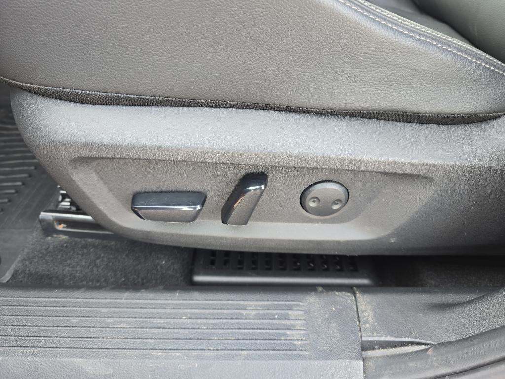 used 2021 Nissan Rogue car, priced at $25,447