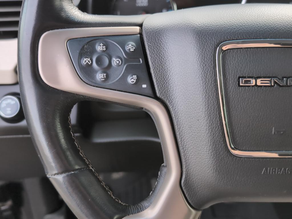 used 2019 GMC Yukon XL car, priced at $37,494