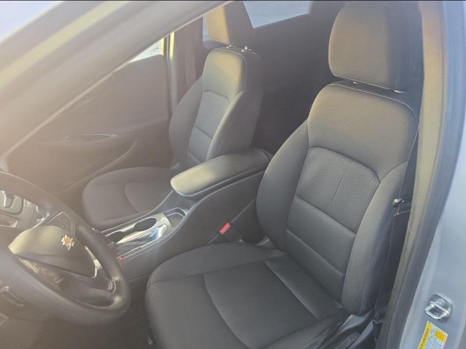 used 2018 Chevrolet Malibu car, priced at $9,562