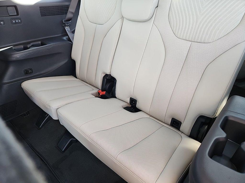 used 2024 Hyundai Palisade car, priced at $49,710