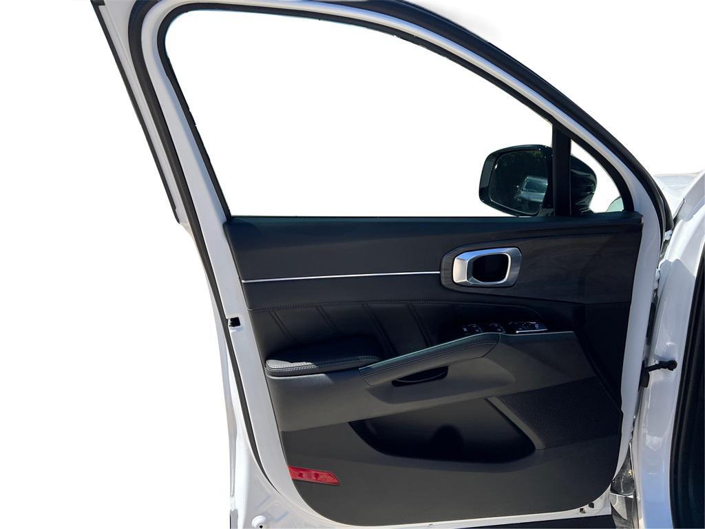 used 2024 Kia Sorento car, priced at $34,309