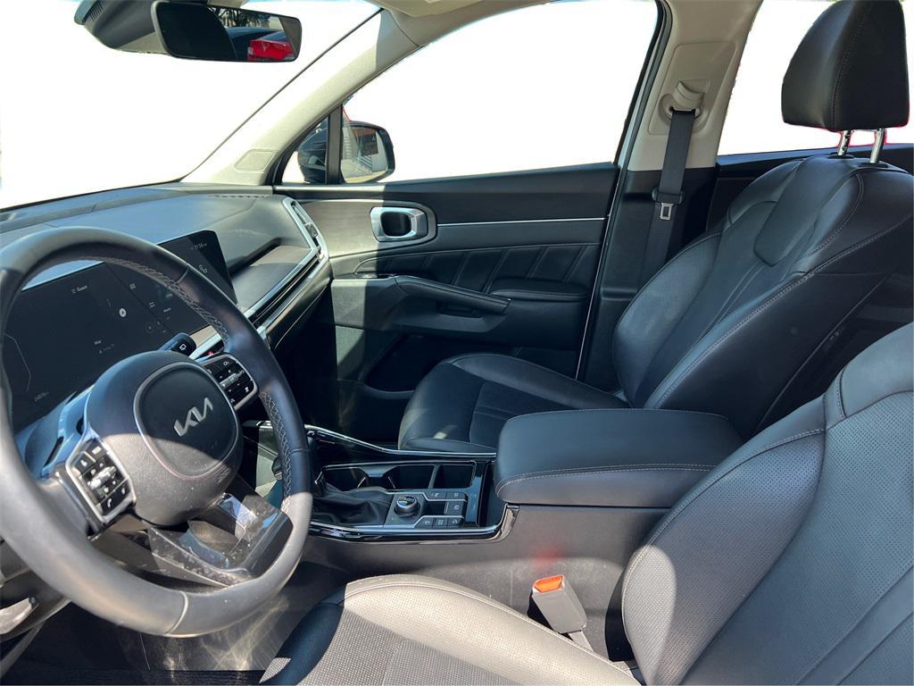 used 2024 Kia Sorento car, priced at $34,309