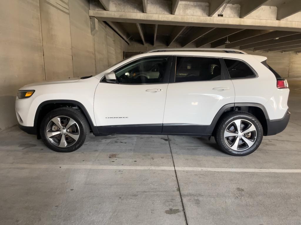used 2020 Jeep Cherokee car, priced at $17,896