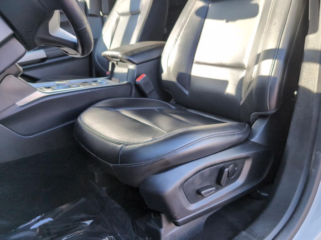 used 2023 Ford Explorer car, priced at $29,286