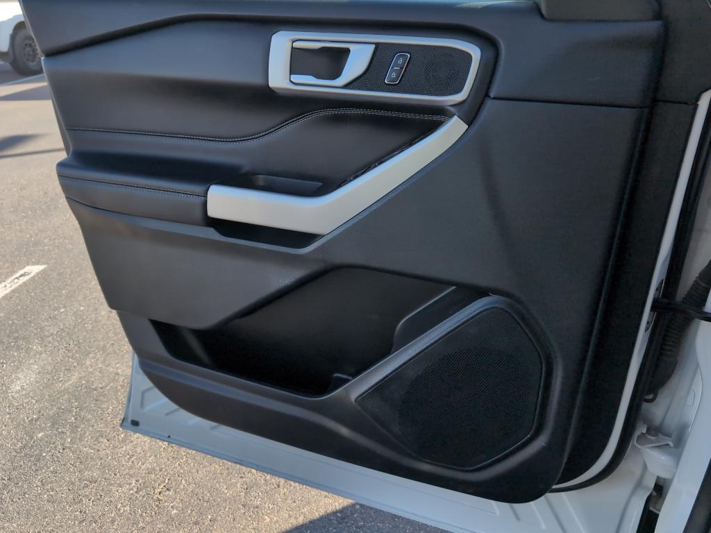 used 2023 Ford Explorer car, priced at $29,286