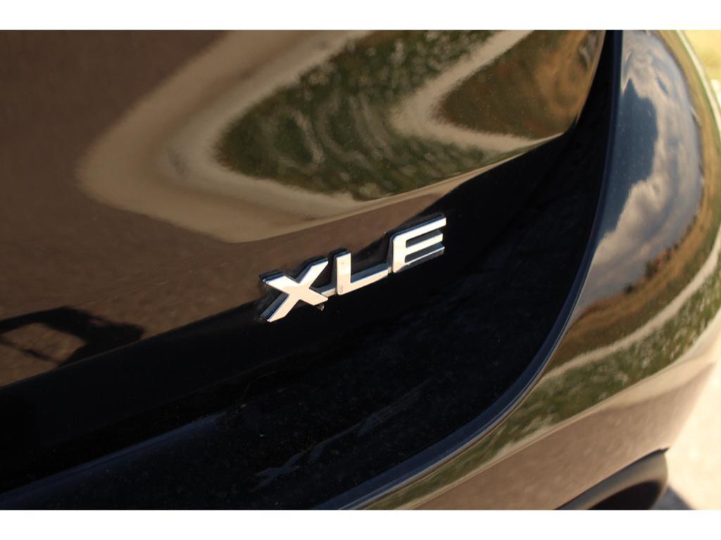 used 2021 Toyota Highlander Hybrid car, priced at $38,902