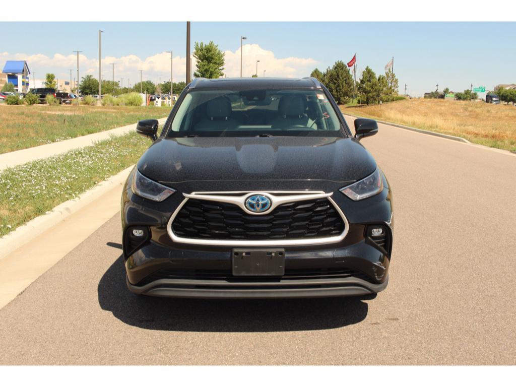 used 2021 Toyota Highlander Hybrid car, priced at $38,902