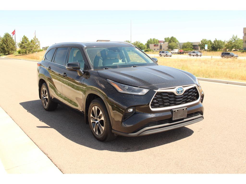 used 2021 Toyota Highlander Hybrid car, priced at $38,902