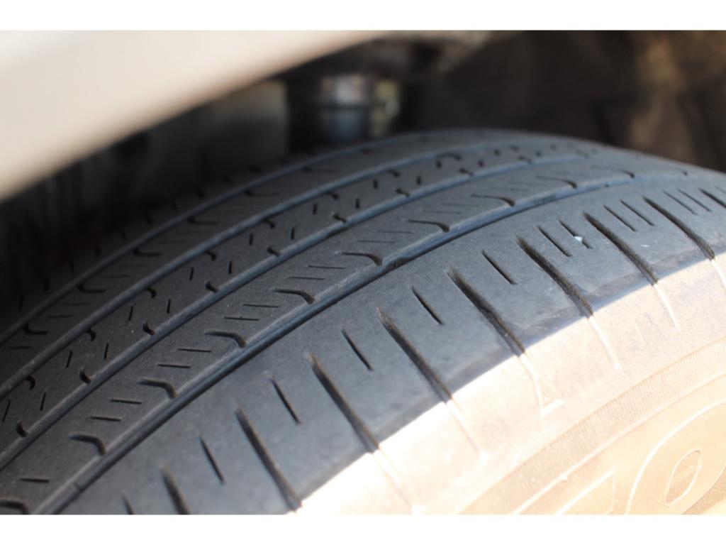 used 2021 Toyota Highlander Hybrid car, priced at $38,902