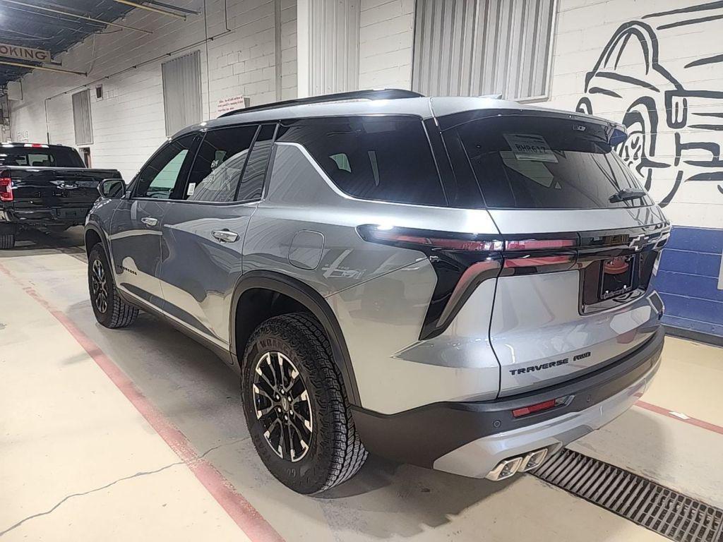 used 2025 Chevrolet Traverse car, priced at $49,494