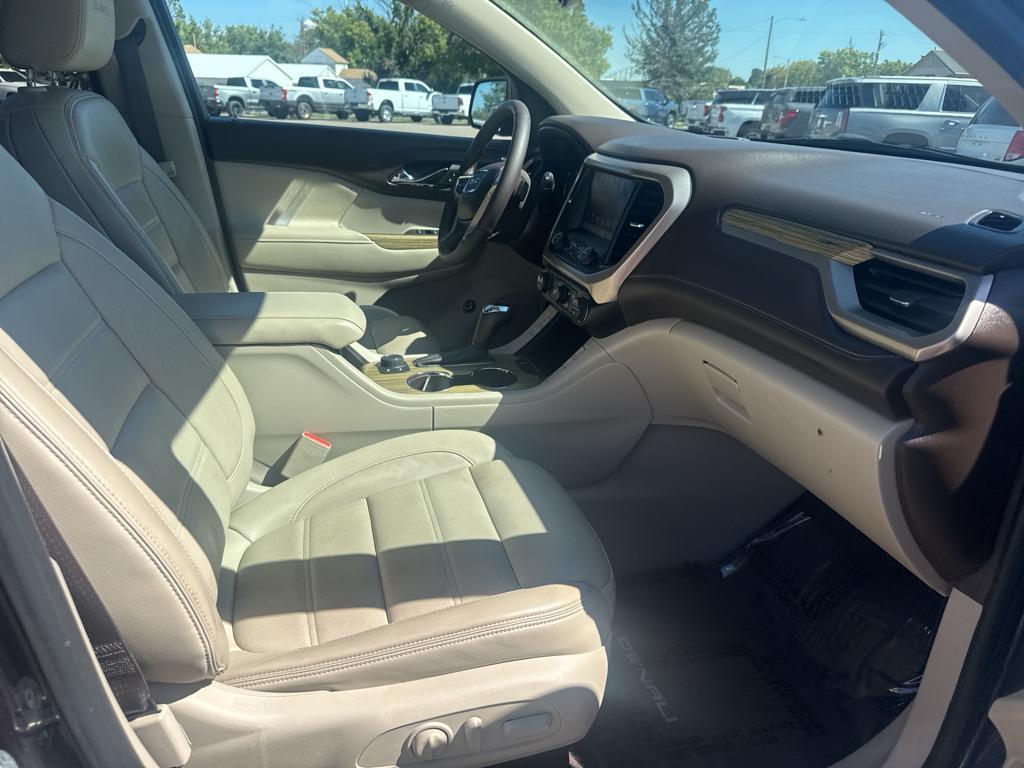 used 2018 GMC Acadia car, priced at $26,095