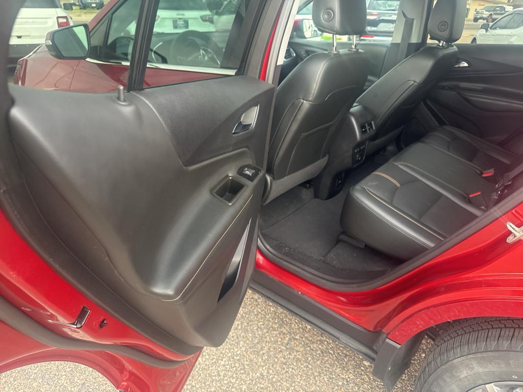 used 2023 Chevrolet Equinox car, priced at $26,895