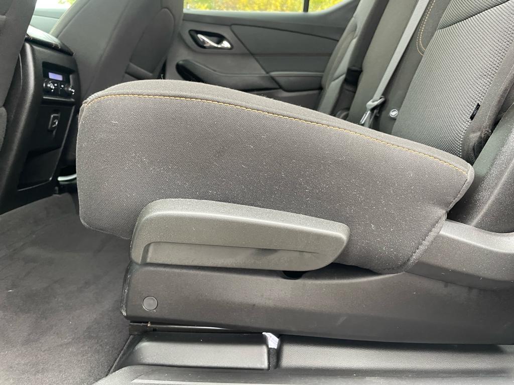 used 2021 Chevrolet Traverse car, priced at $23,268