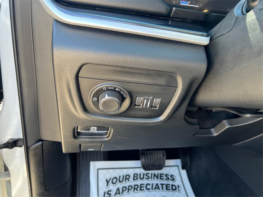 used 2022 Jeep Grand Cherokee L car, priced at $28,261