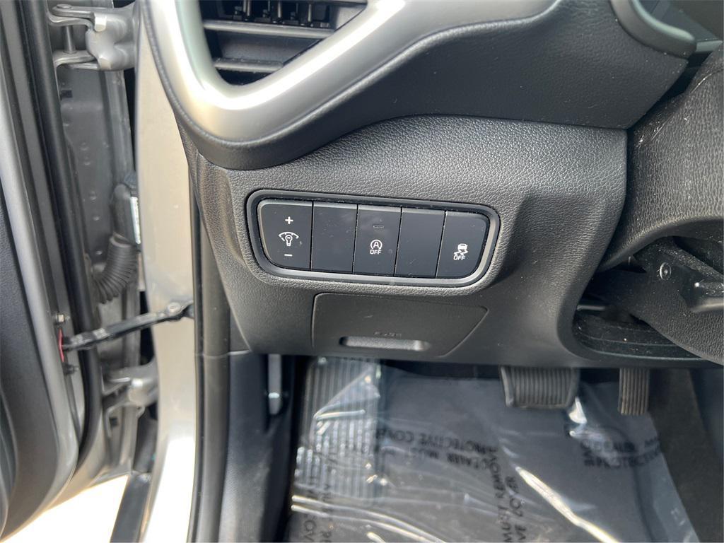 used 2022 Kia Soul car, priced at $12,042