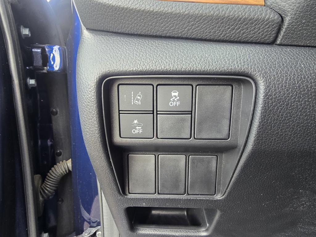 used 2018 Honda CR-V car, priced at $18,498