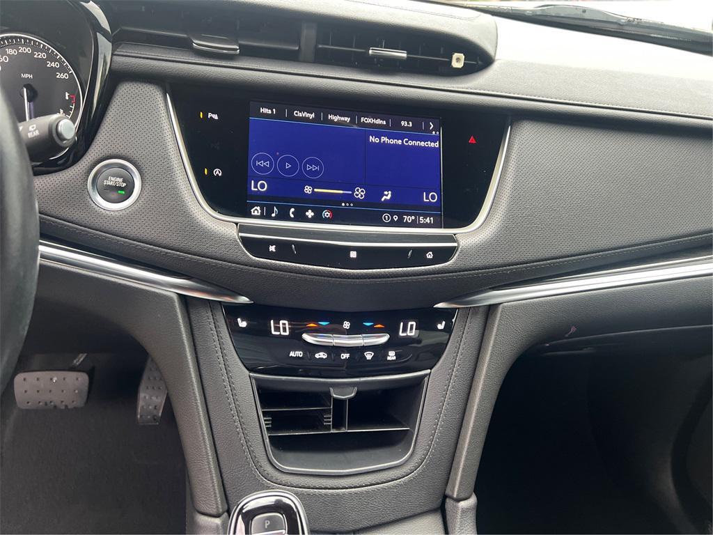 used 2021 Cadillac XT5 car, priced at $26,529