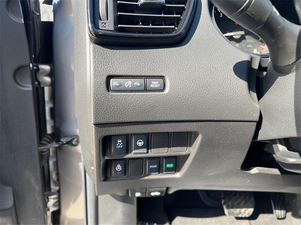 used 2020 Nissan Rogue Sport car, priced at $15,543