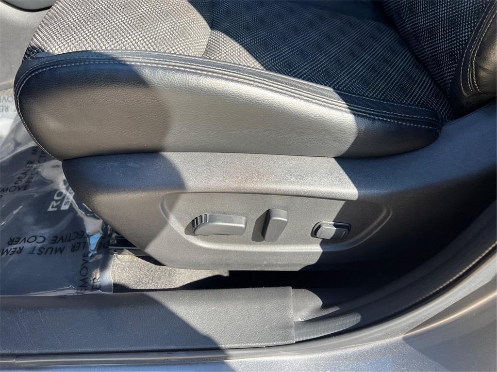 used 2020 Nissan Rogue Sport car, priced at $15,543