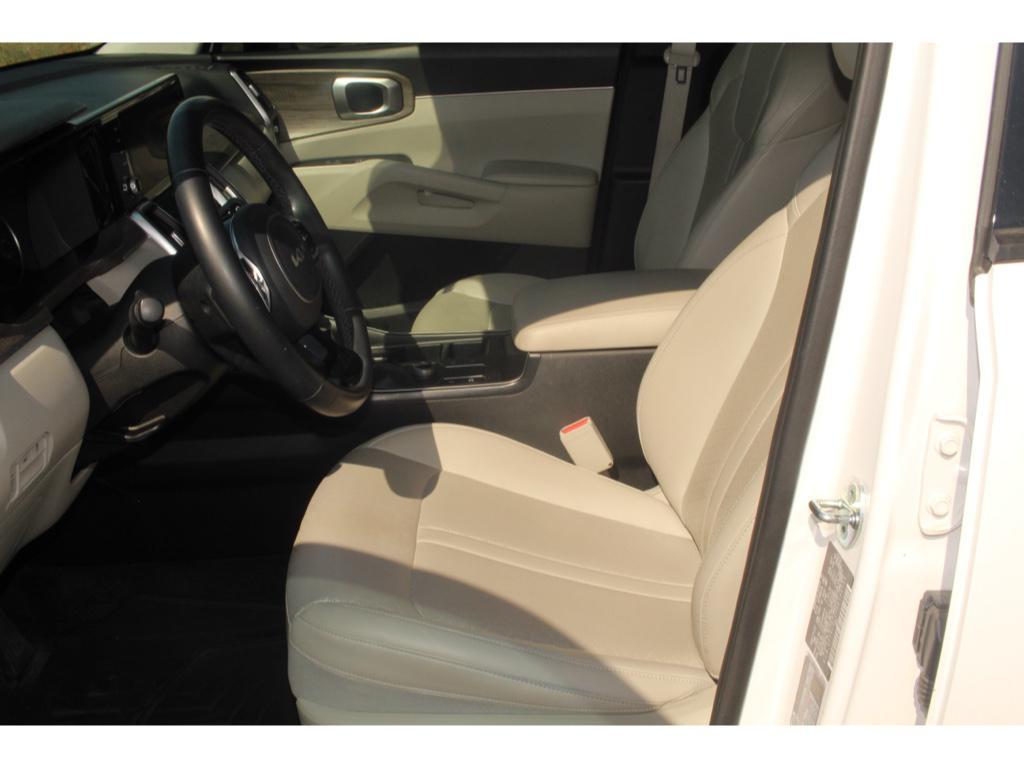 used 2022 Kia Sorento car, priced at $27,079