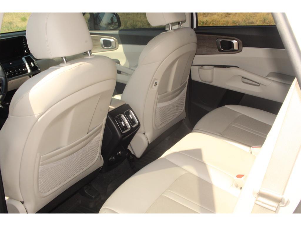 used 2022 Kia Sorento car, priced at $27,079