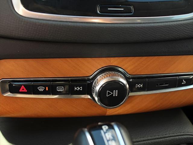 used 2022 Volvo XC90 car, priced at $44,639