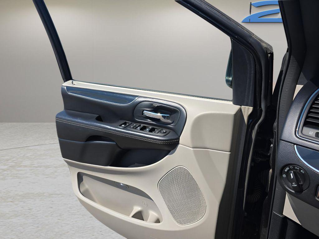 used 2020 Dodge Grand Caravan car, priced at $14,445