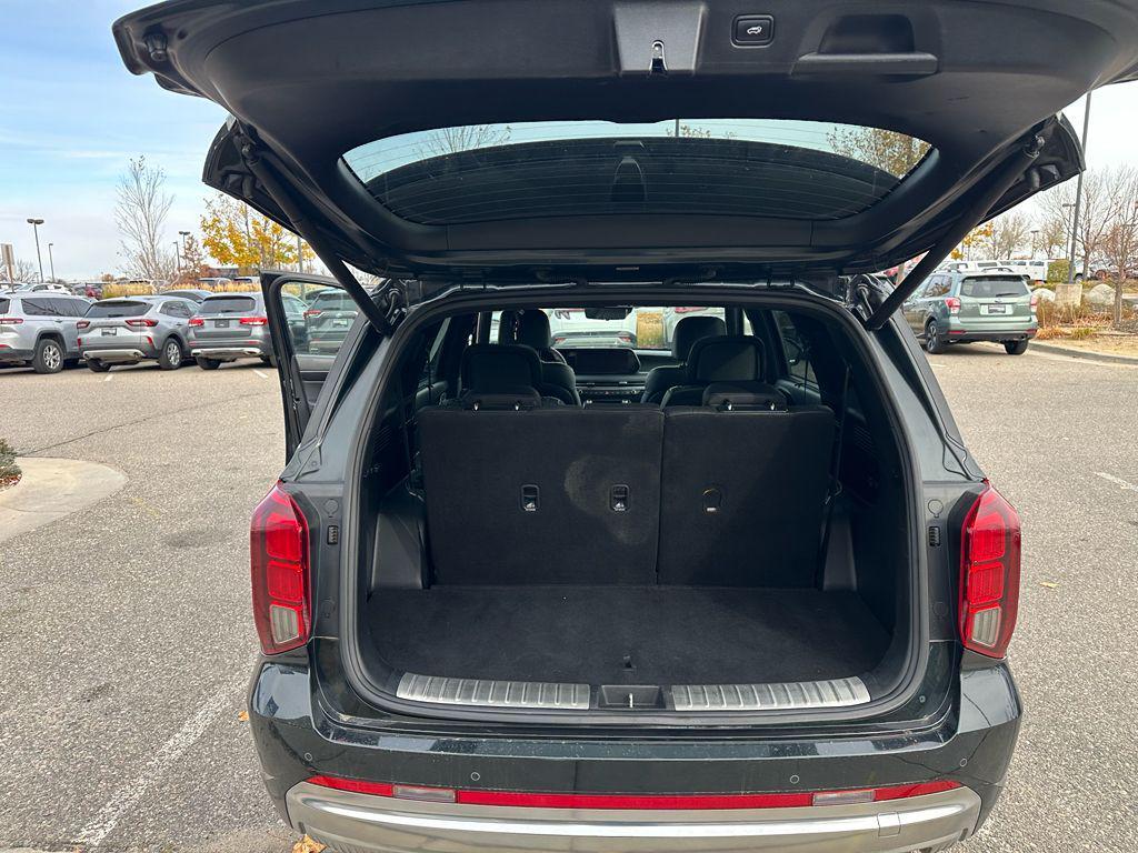 used 2024 Hyundai Palisade car, priced at $39,490