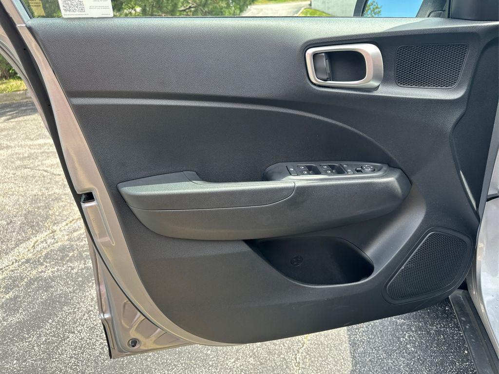 used 2025 Hyundai Venue car, priced at $21,017