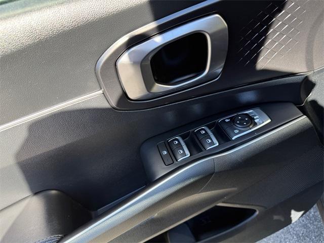 used 2022 Kia Sorento car, priced at $23,200