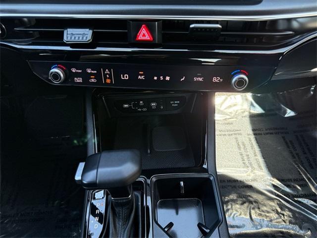 used 2025 Kia K5 car, priced at $32,874
