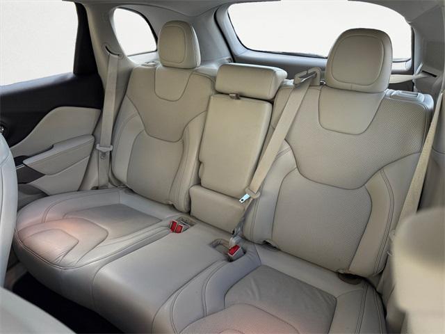 used 2020 Jeep Cherokee car, priced at $20,877