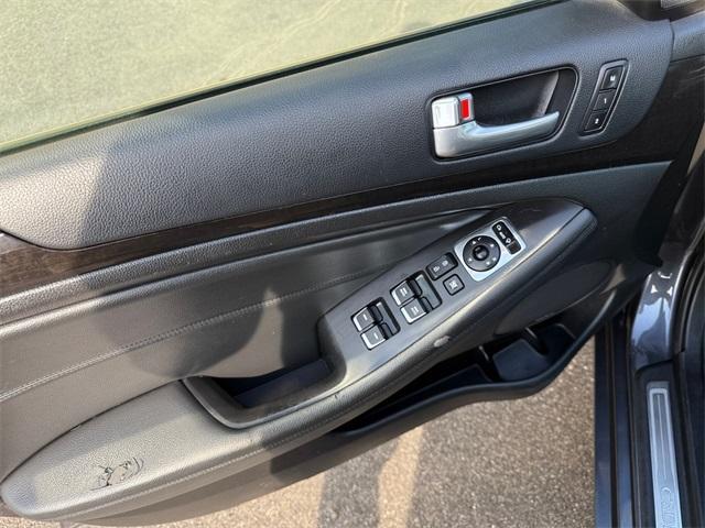 used 2014 Kia Cadenza car, priced at $11,875