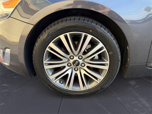 used 2014 Kia Cadenza car, priced at $11,875