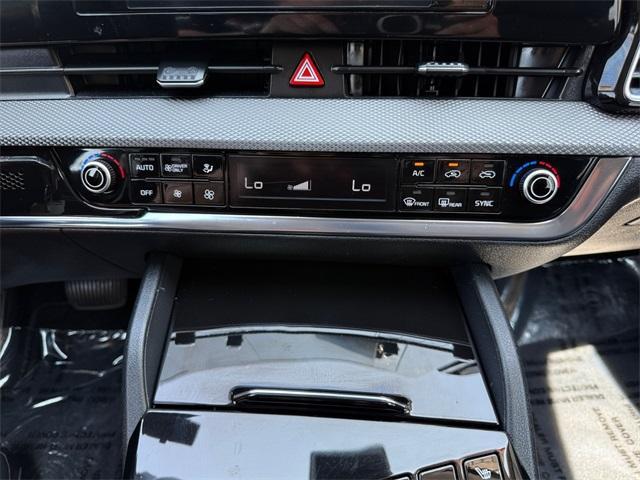 used 2023 Kia Sportage Hybrid car, priced at $26,863