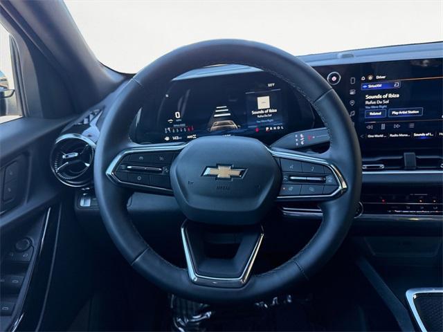 used 2026 Chevrolet Equinox car, priced at $31,850