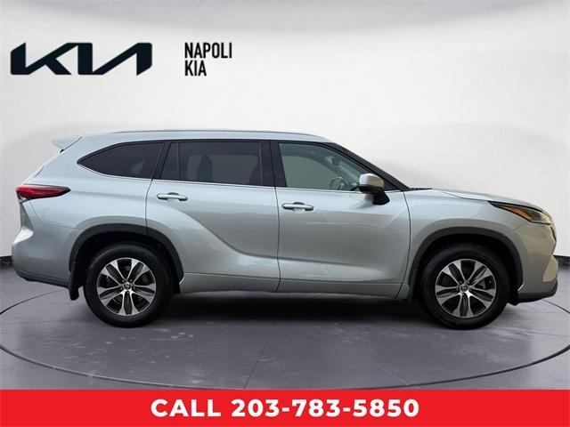used 2021 Toyota Highlander car, priced at $34,750