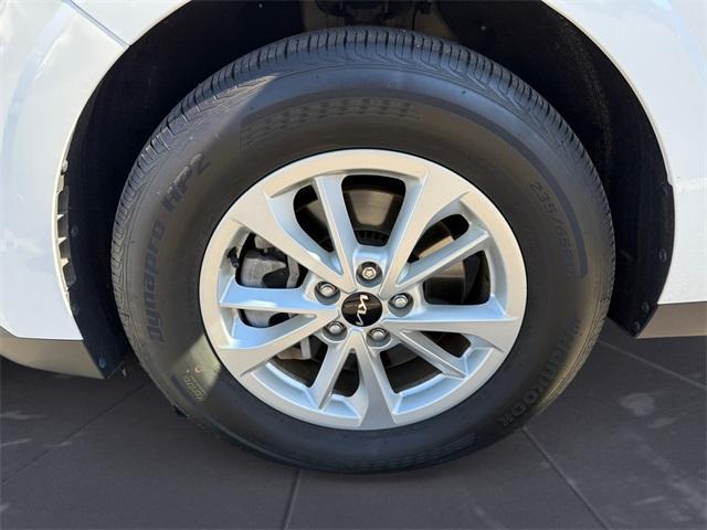 used 2024 Kia Carnival car, priced at $33,931