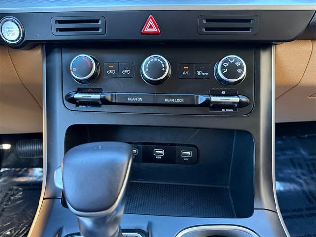 used 2024 Kia Carnival car, priced at $33,931