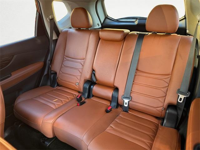 used 2019 Nissan Rogue car, priced at $19,250