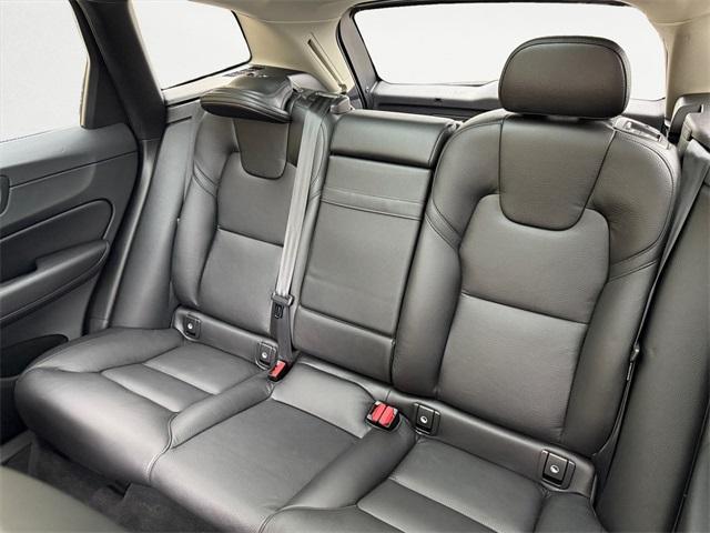used 2021 Volvo XC60 car, priced at $32,665