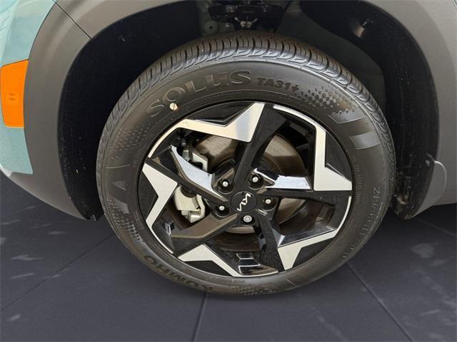 used 2025 Kia Seltos car, priced at $28,700