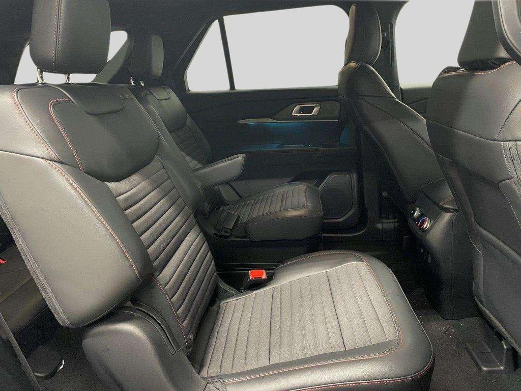 new 2025 Ford Explorer car, priced at $49,151