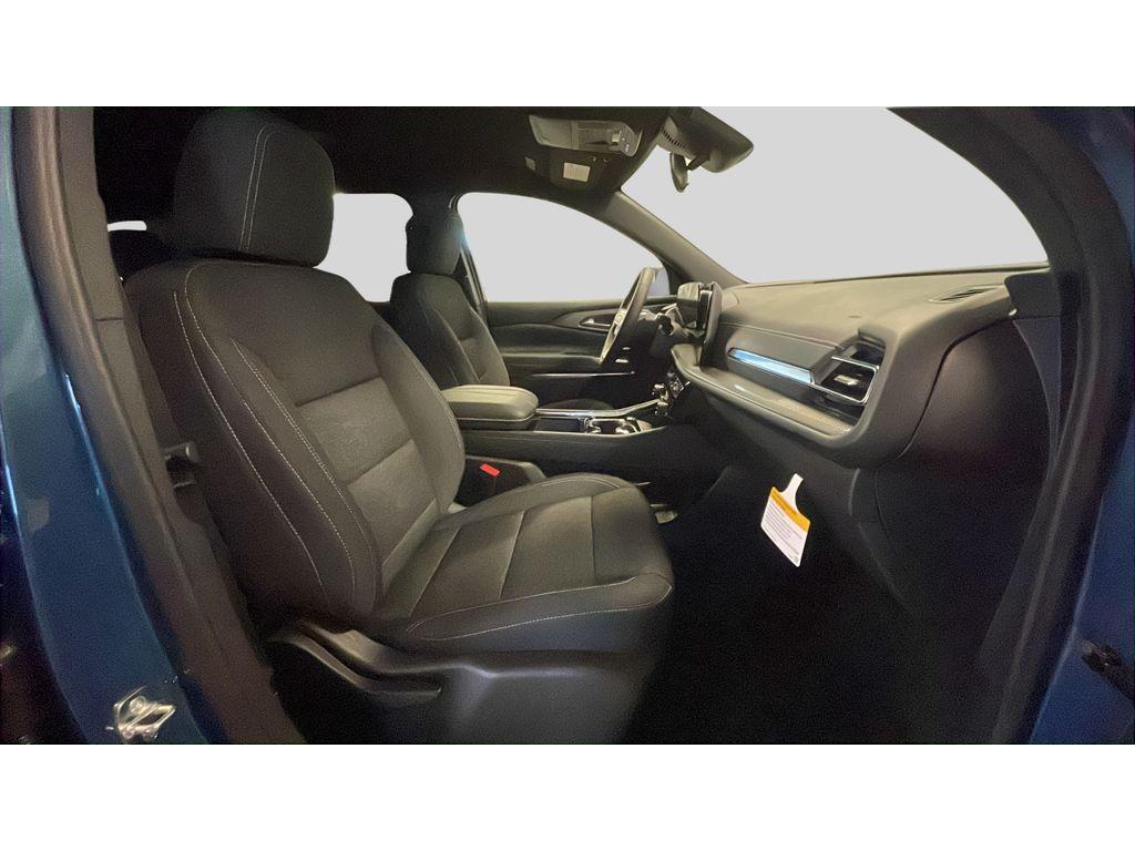 new 2026 Chevrolet Traverse car, priced at $41,695