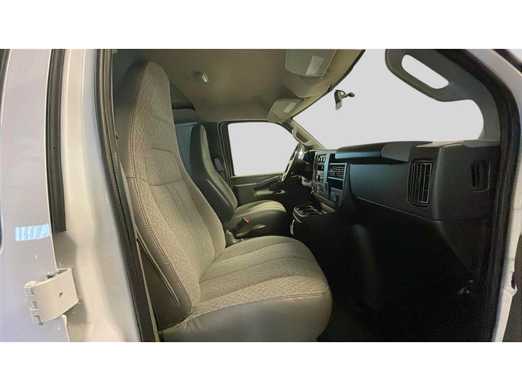 new 2025 GMC Savana 3500 car, priced at $52,295