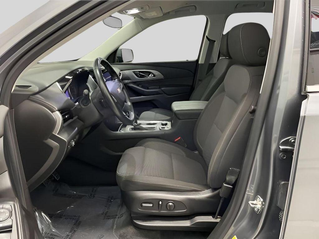 used 2020 Chevrolet Traverse car, priced at $25,490