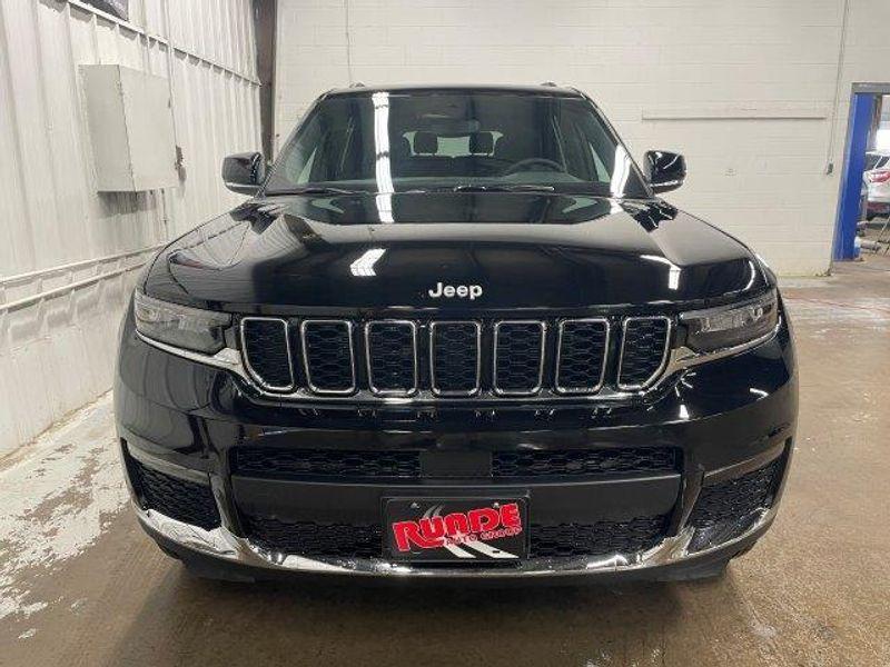 new 2024 Jeep Grand Cherokee L car, priced at $52,290