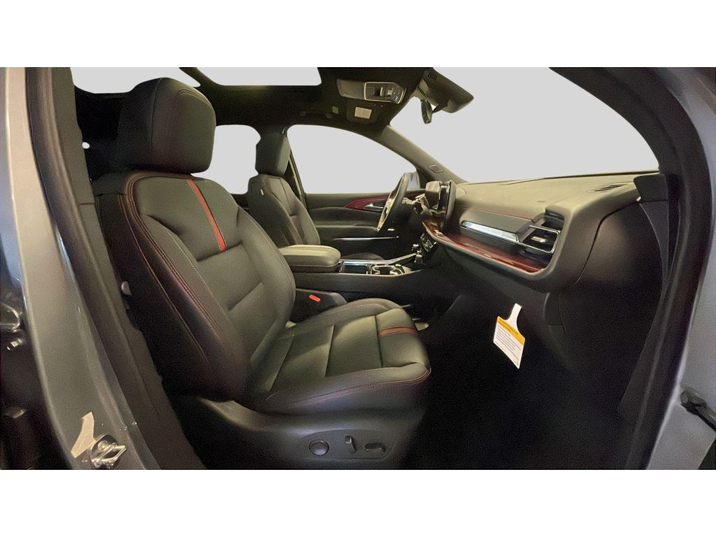 new 2026 Chevrolet Traverse car, priced at $60,220